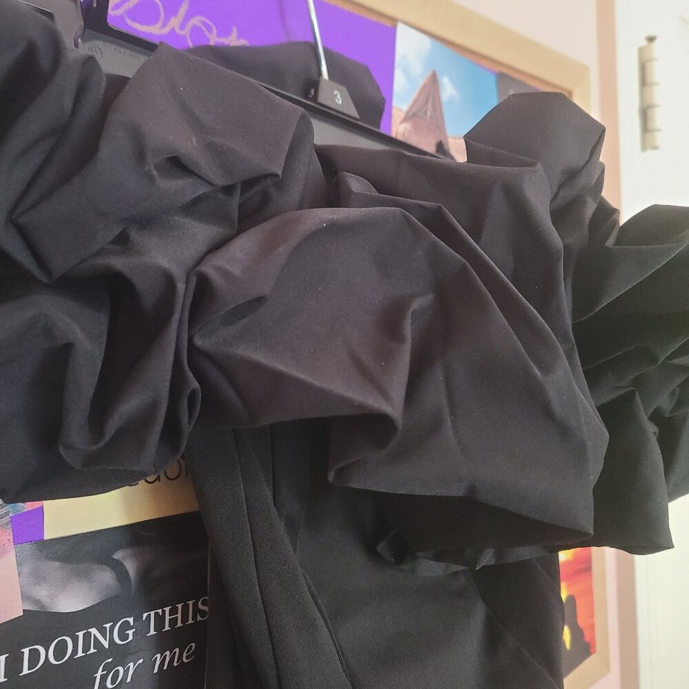Black ruffled top strapless dress